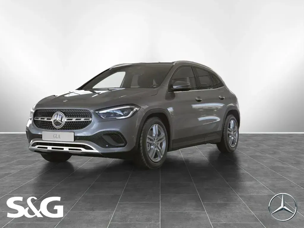 Gebraucht Mercedes GLA250 160 PS (117 kW) 2022 SUV