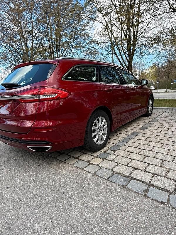 Usata Ford Focus Titanium 190 CV (139 kW) 2019 Rosso Station wagon
