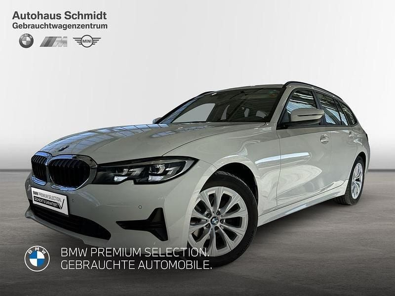 Gebraucht BMW 320 Advantage 190 PS (139 kW) 2022 Alpinweiß uni Kombi