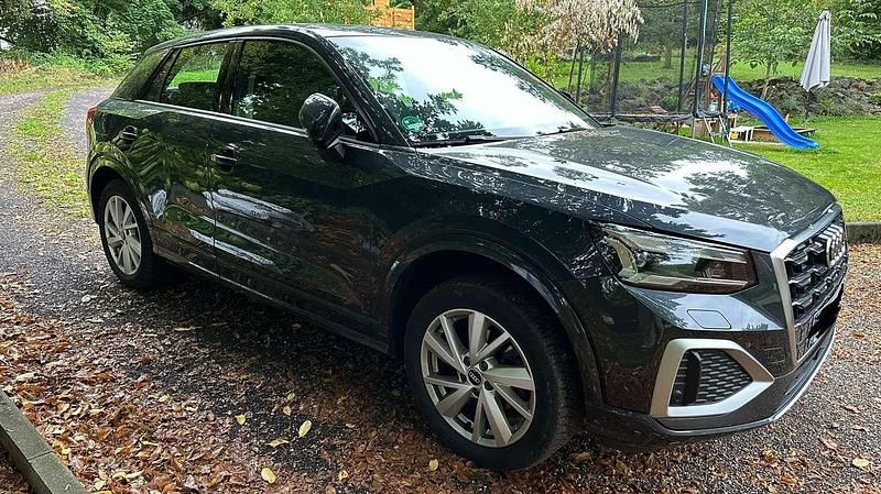 Gebraucht Audi Q2 Advanced 150 PS (110 kW) 2020 Grau SUV