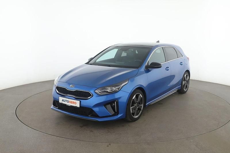 Blau Gebraucht 2019 Kia Ceed GT GT-Line Limousine | 20.090 € (Teuer) - Bild 1/3