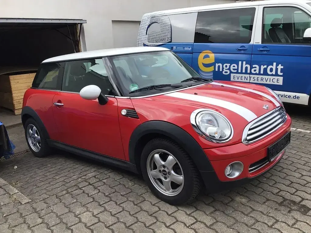 Käytetty Mini Cooper 120 HP (88 kW) 2007 Punainen Viistoperä