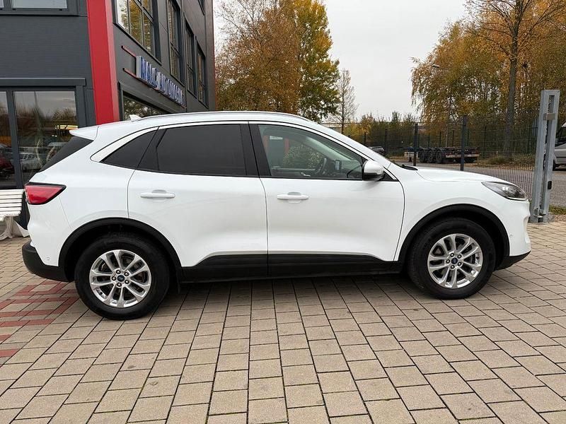 Gebraucht Ford Kuga Titanium X 190 PS (139 kW) 2022 Weiß SUV