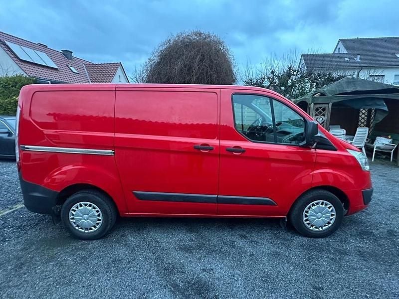 Gebraucht Ford Transit Custom Trend 101 PS (74 kW) 2013 Rot Van / Kleinbus