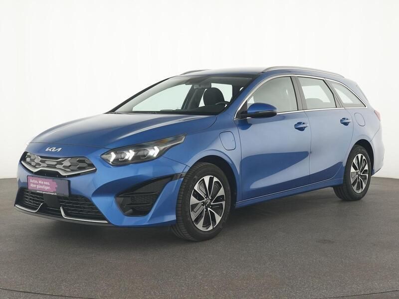 Blau Gebraucht 2022 Kia Ceed Spirit Kombi | 19.555 € (Superpreis) - Bild 1/4