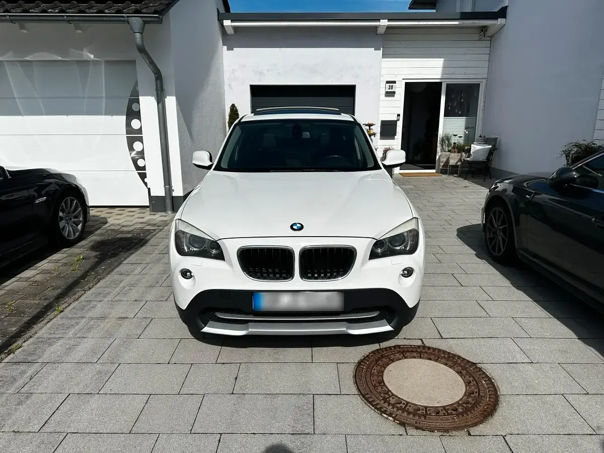 Gebraucht BMW X1 143 PS (105 kW) 2011 Weiß SUV