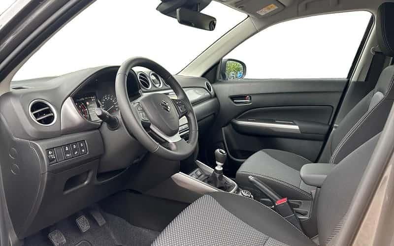 Neu Suzuki Vitara Comfort 129 PS (94 kW) 2025 (zce) cosmic black pearl metallic m SUV