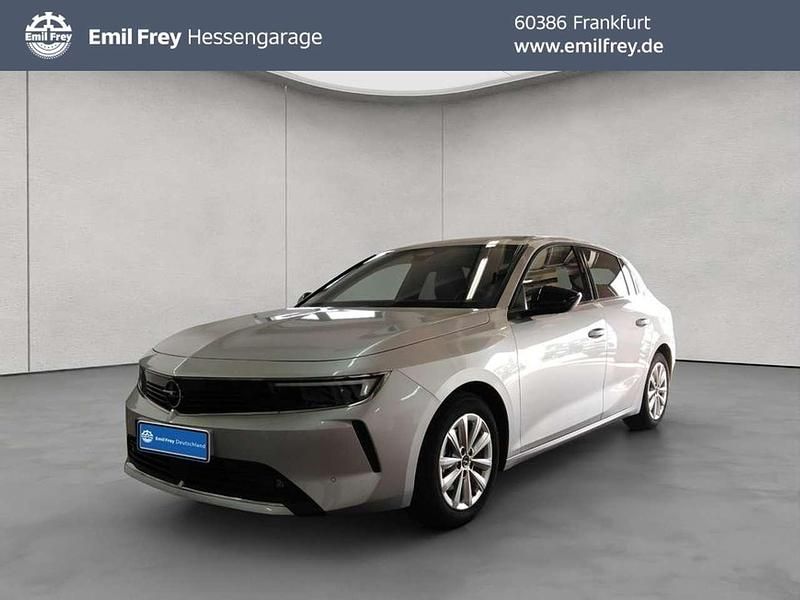 Kristall silber metallic Gebraucht 2023 Opel Astra Elegance Limousine | 21.750 € (Fairer Preis) - Bild 1/4