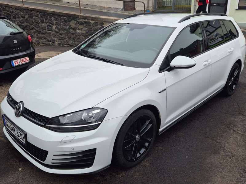 Pure white Gebraucht 2016 VW Golf VII GTD Kombi | 12.990 € (Fairer Preis) - Bild 1/4