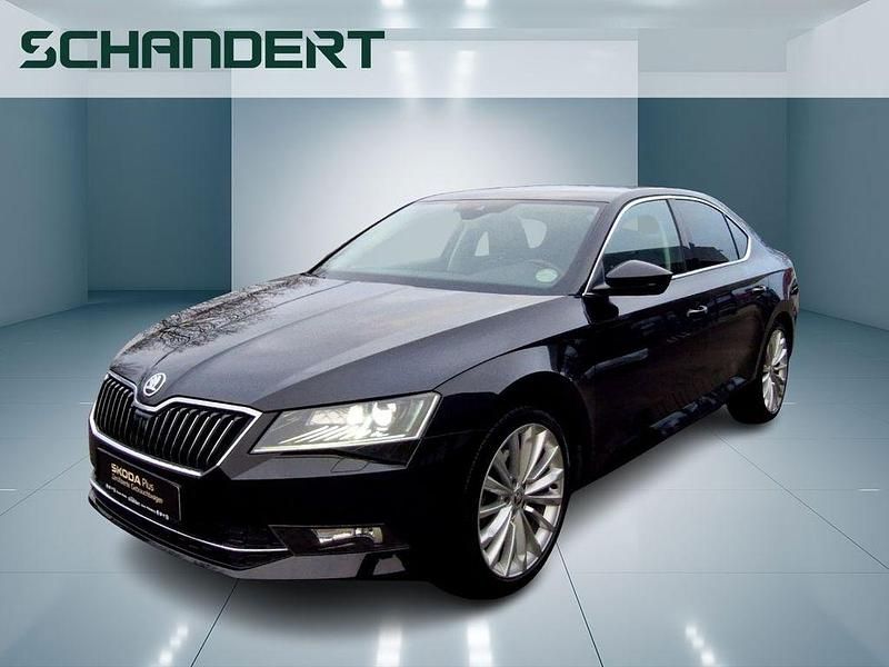Gebraucht Skoda Superb Style 190 PS (139 kW) 2018 Schwarz (schwarzmagic perleffekt (schwa (metallic) Limousine