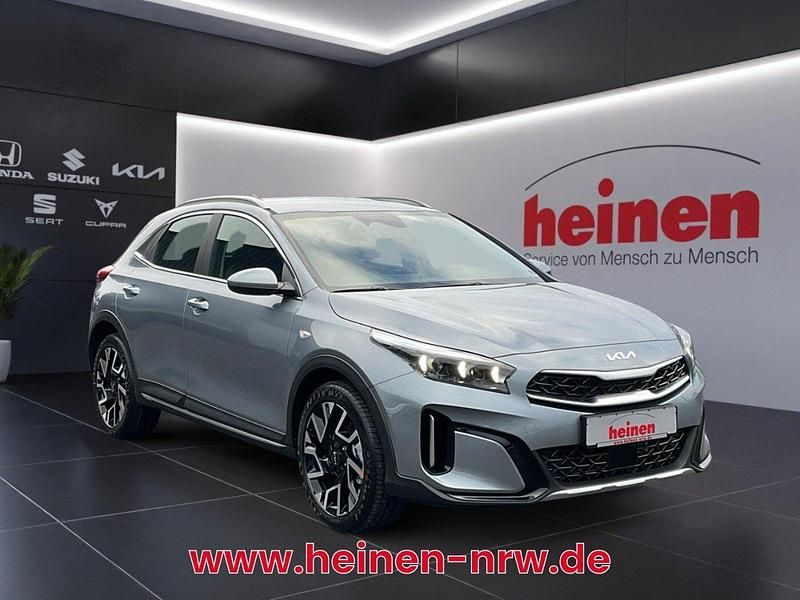 Neu Kia XCeed Vision 150 PS (110 kW) 2025 Silber SUV