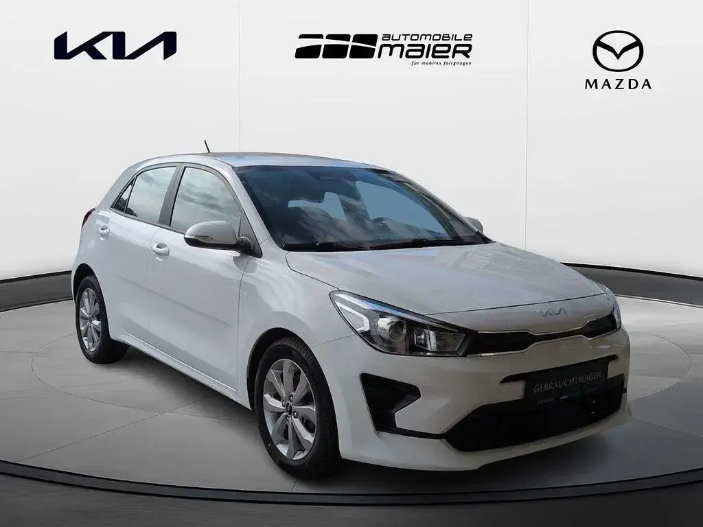 Gebraucht Kia Rio Vision 101 PS (74 kW) 2023 Weiß Limousine