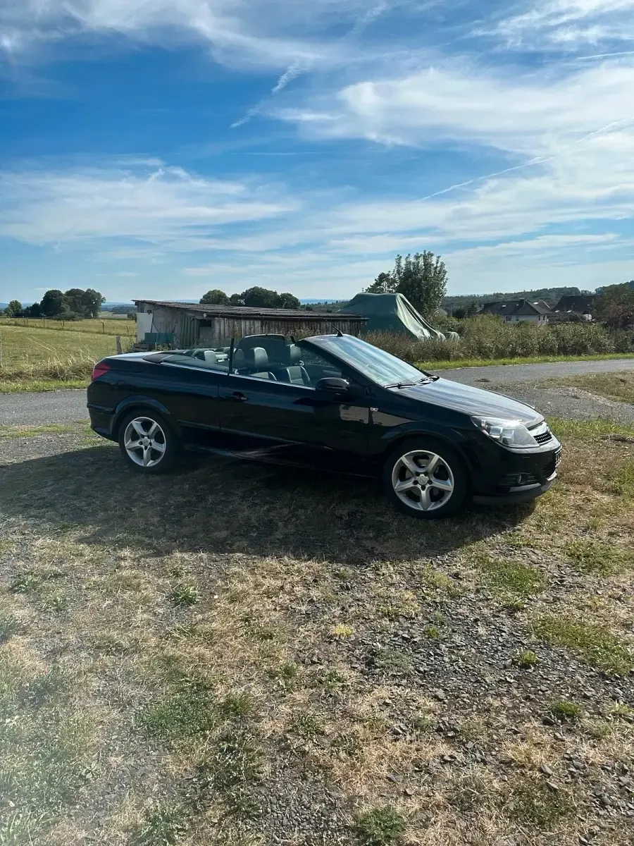 Gebraucht Opel Astra Cosmo 200 PS (147 kW) 2006 Schwarz Cabrio