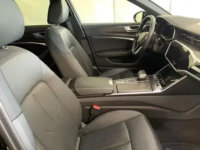 Gebraucht Audi A6 Comfort 204 PS (150 kW) 2020 Mythosschwarz metallic Kombi