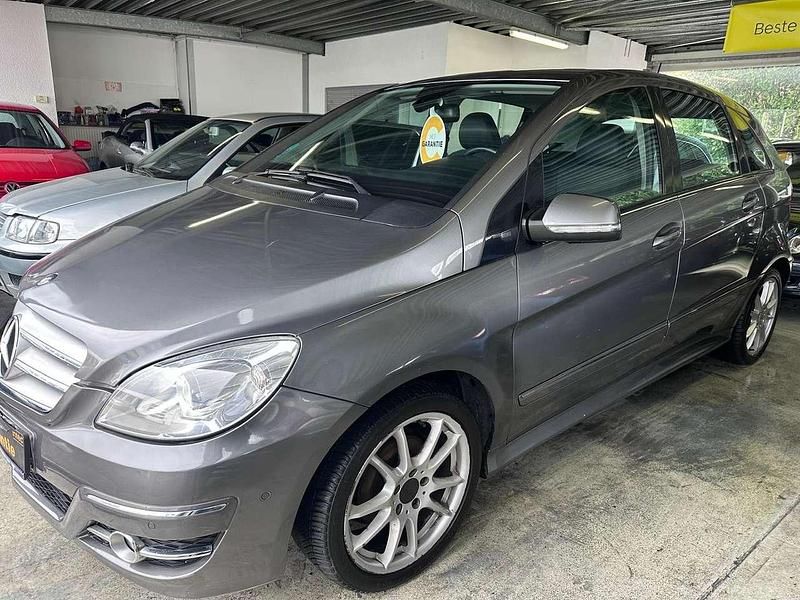 Gebraucht Mercedes B150 95 PS (69 kW) 2008 Mountaingrau  met. Van / Kleinbus