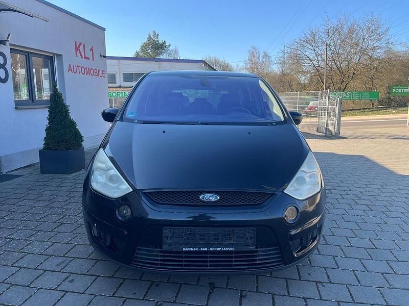 Gebraucht Ford S-MAX Titanium 140 PS (102 kW) 2006 Schwarz Van / Kleinbus