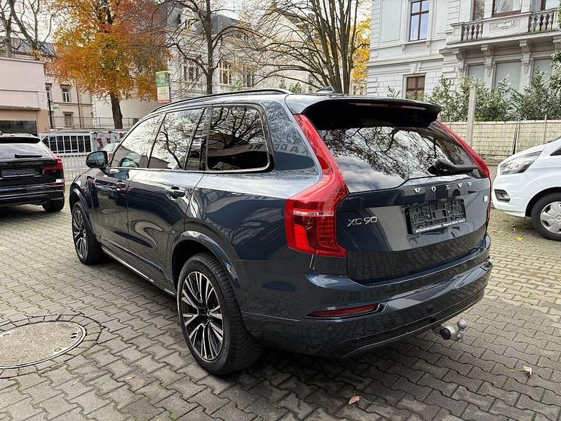 Gebraucht Volvo XC90 Plus 455 PS (334 kW) 2023 Denim blue / metallic SUV