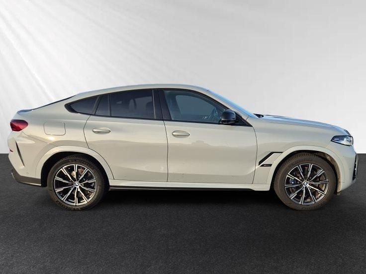 Gebraucht BMW X6 M Sport 530 PS (389 kW) 2024 Brooklyn grau metallic SUV