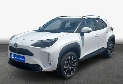 Neu Toyota Yaris Cross 130 PS (95 kW) 2026 Weiß SUV