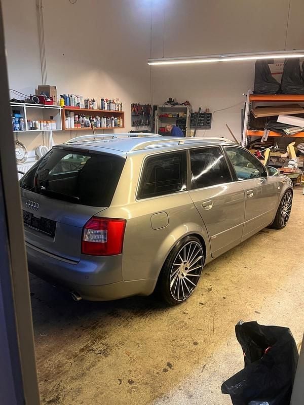 Gebraucht Audi A4 S-Line 163 PS (119 kW) 2003 Silber Kombi