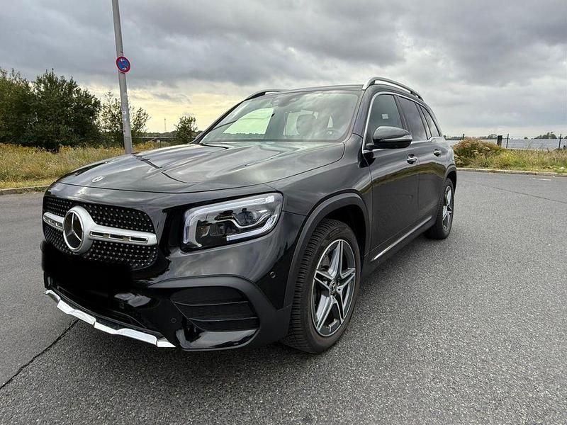 Schwarz Gebraucht 2020 Mercedes GLB250 SUV | 42.000 € (Teuer) - Bild 1/4