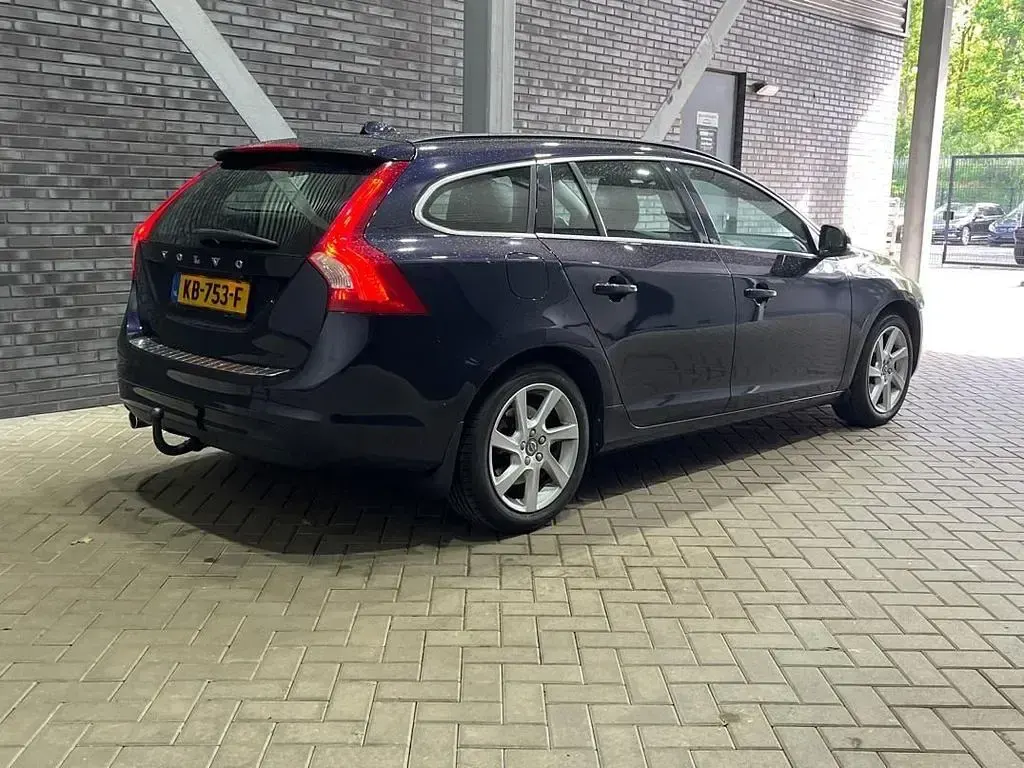 Occasion Volvo V60 120 ch (88 kW) 2016 Bleue Break