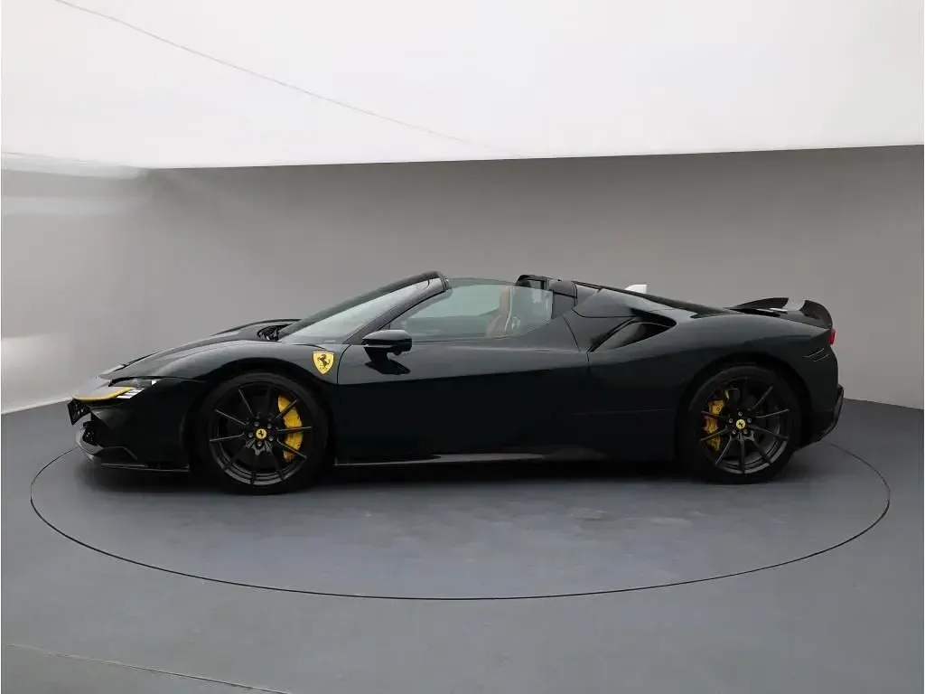 Gebraucht Ferrari SF90 1002 PS (736 kW) 2023 Verde british racing Cabrio