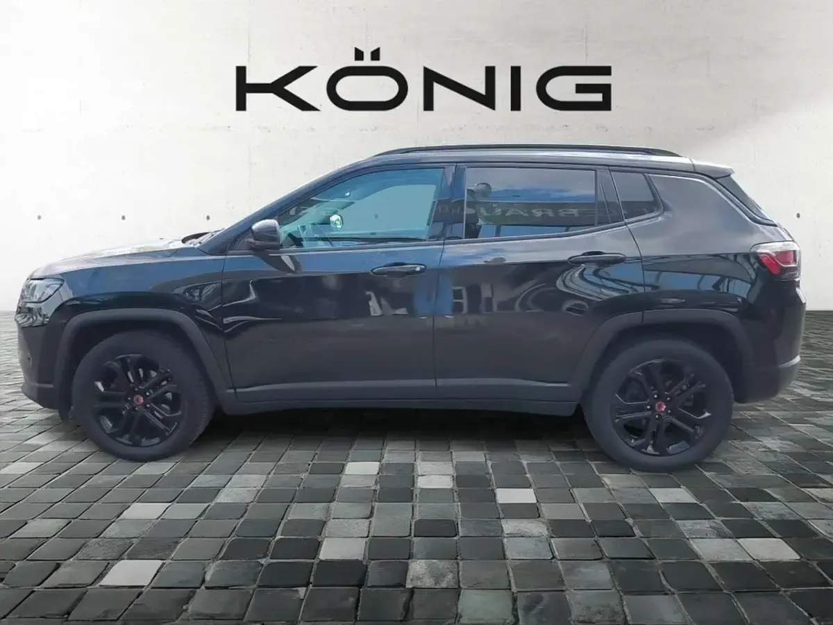 Gebraucht Jeep Compass Night Eagle 131 PS (96 kW) 2022 Schwarz SUV