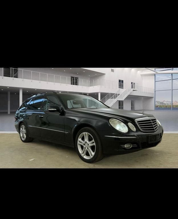 Gebraucht Mercedes E320 224 PS (164 kW) 2007 Schwarz Kombi