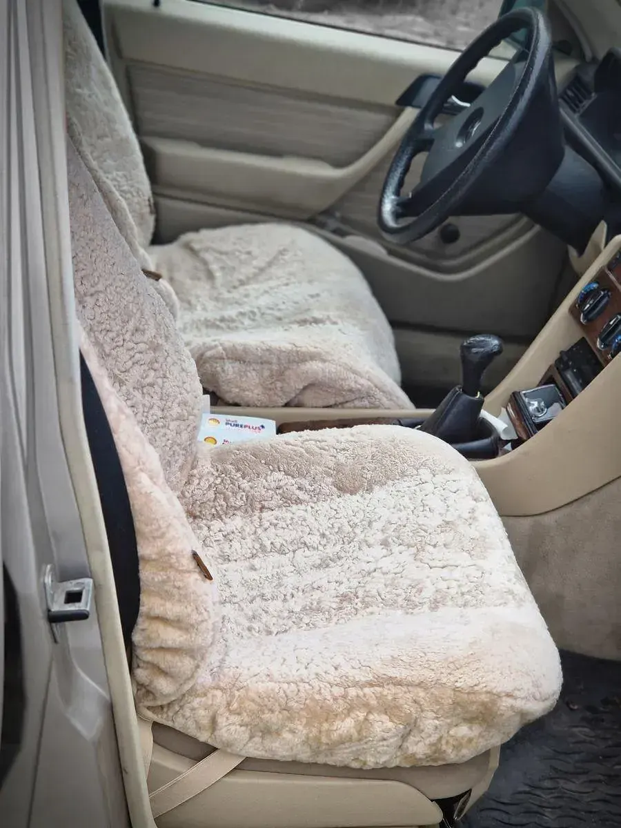 Gebraucht Mercedes 200 102 PS (75 kW) 1987 Grau Limousine