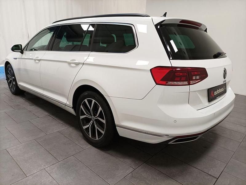 Gebraucht VW Passat 218 PS (160 kW) 2021 Weiß Kombi