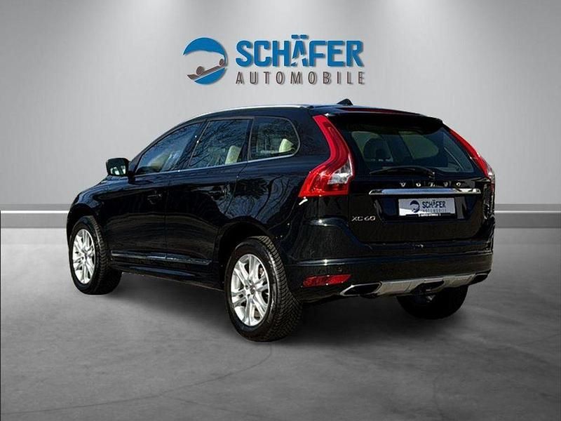 Gebraucht Volvo XC60 Summum 181 PS (133 kW) 2014 Schwarz SUV