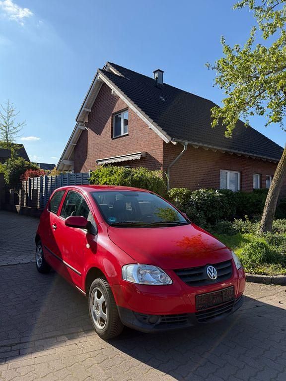 Usata VW Fox 54 CV (39 kW) 2006 Rosso Utilitaria