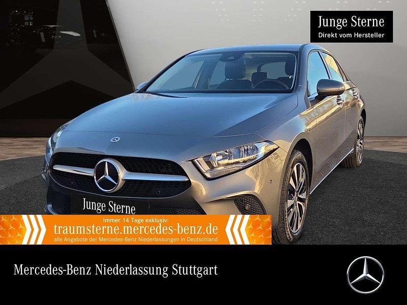 Grau Gebraucht 2021 Mercedes A250 Advanced Limousine | 24.890 € (Fairer Preis) - Bild 1/3