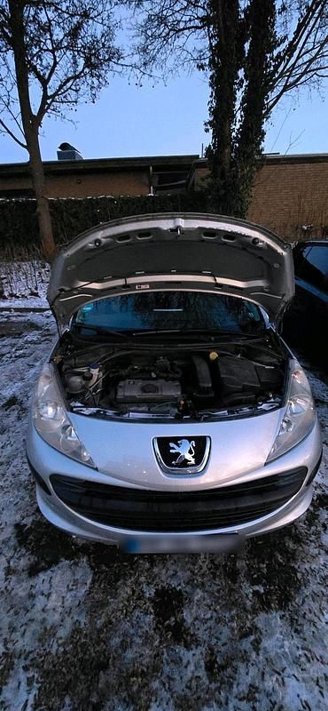 Gebraucht Peugeot 207 73 PS (53 kW) 2006 Grau Limousine