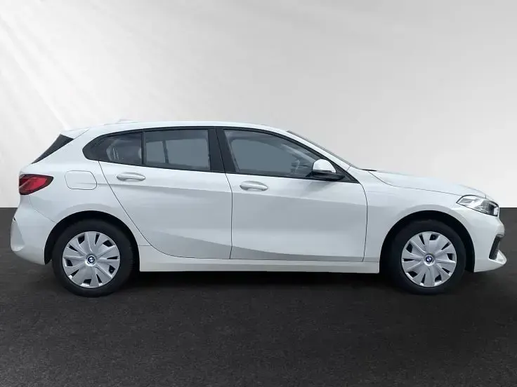 Gebraucht BMW 116 Advantage 109 PS (80 kW) 2023 Alpinweiss Kleinwagen
