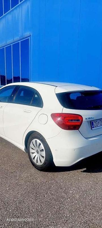 Gebraucht Mercedes A160 90 PS (66 kW) 2017 Limousine