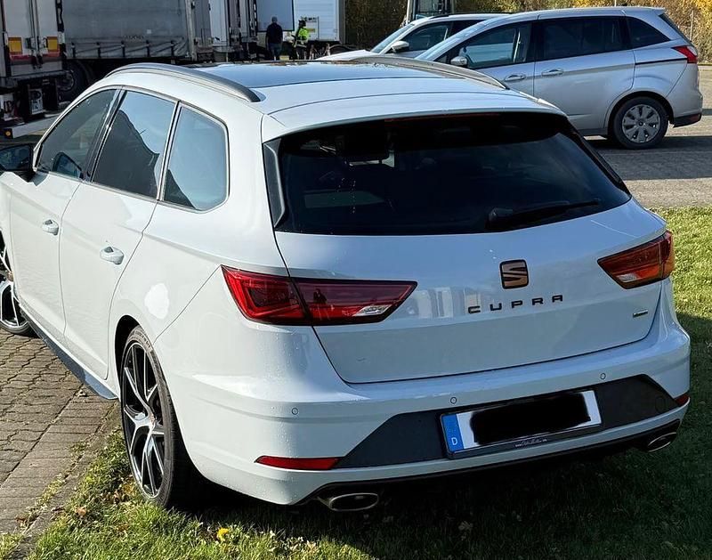 Gebraucht Seat Leon ST CUPRA 300 PS (220 kW) 2021 Weiß Kombi