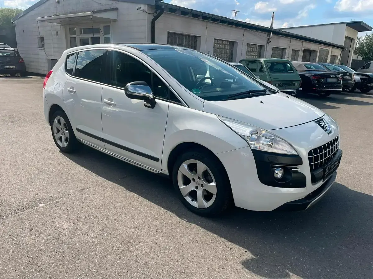Gebraucht Peugeot 3008 116 PS (85 kW) 2012 Weiß Kombi