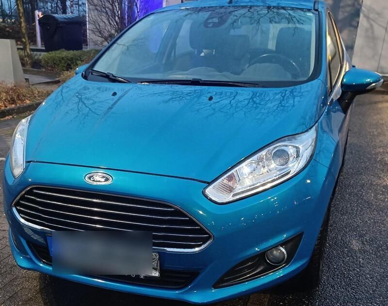 Blau Gebraucht 2013 Ford Fiesta Individual Kleinwagen | 6.490 € (Guter Preis) - Bild 1/4