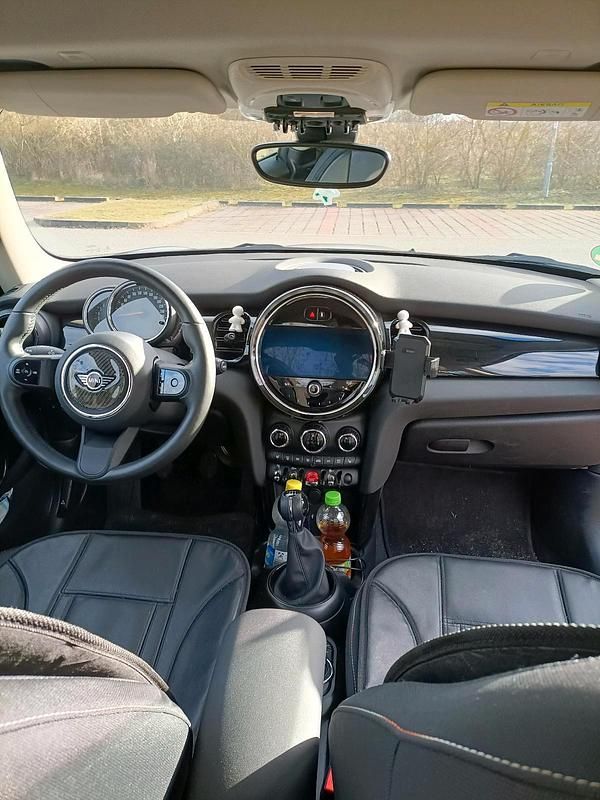 Gebraucht Mini Cooper 136 PS (100 kW) 2023 Silber Kleinwagen