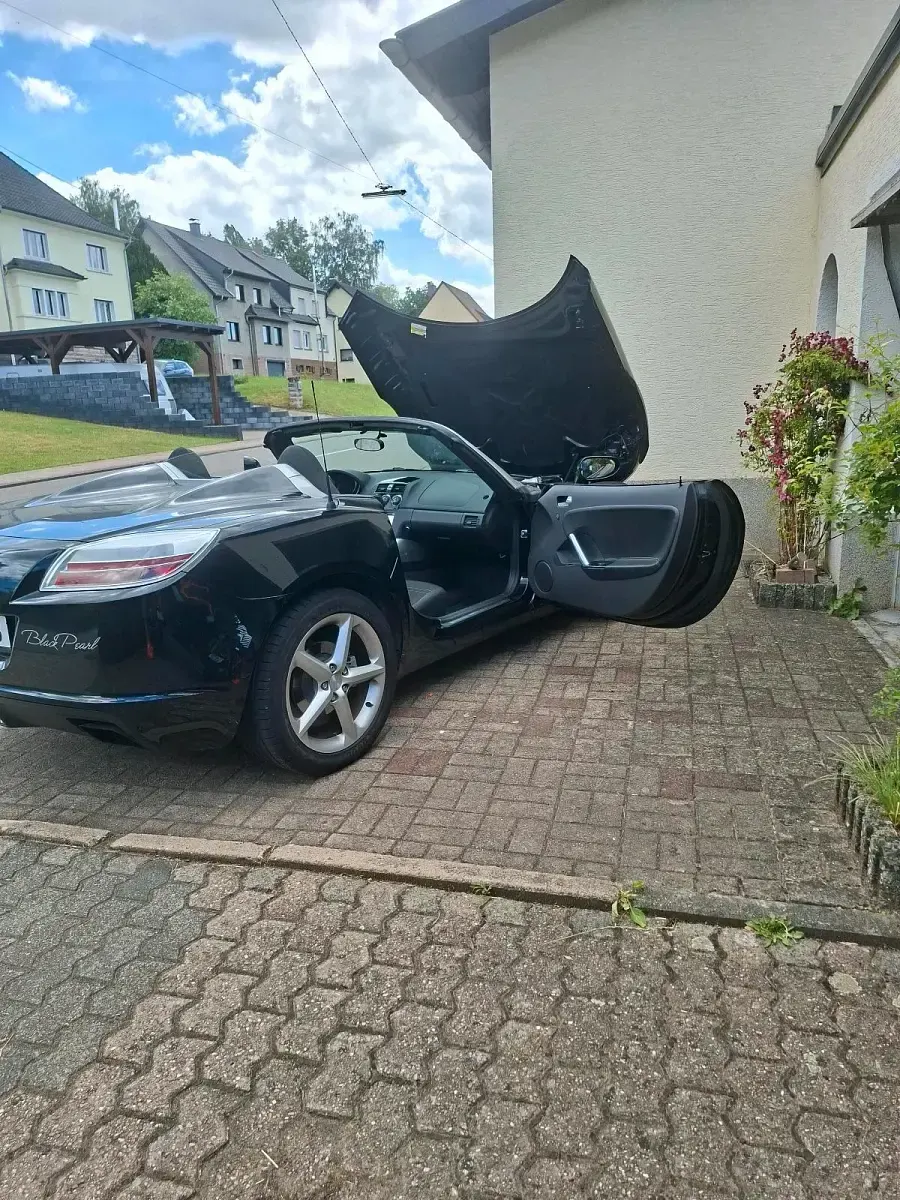 Gebraucht Opel GT 264 PS (194 kW) 2007 Schwarz Cabrio