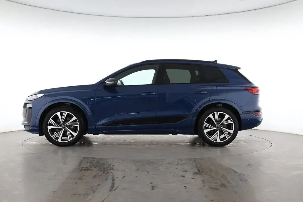 Gebraucht Audi SQ6 e-tron Sport 359 kW (489 PS) 2024 Ascariblau SUV