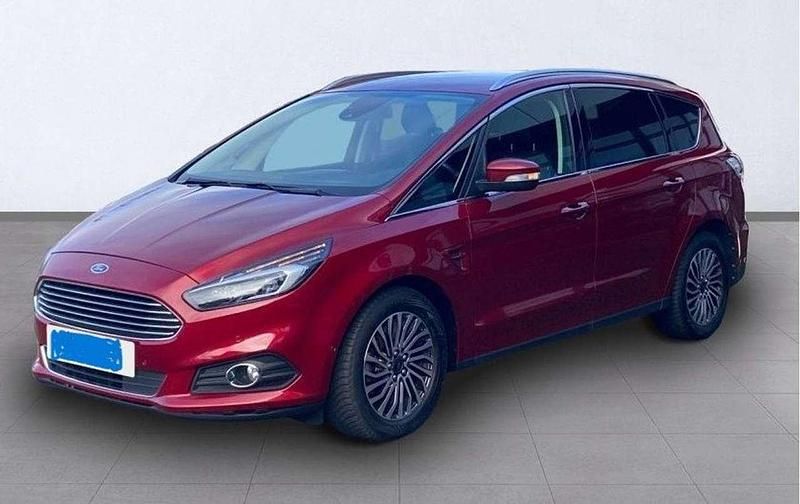 Gebraucht Ford S-MAX Titanium 190 PS (139 kW) 2018 Rot Van / Kleinbus
