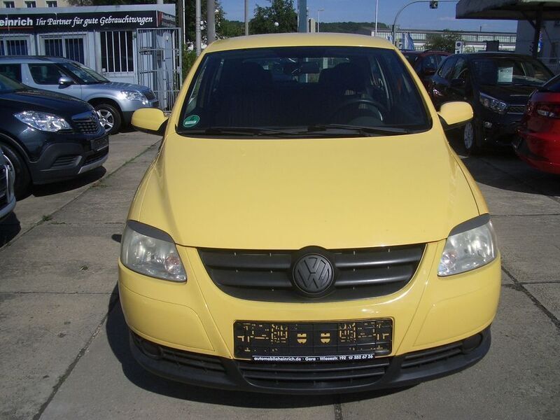 Usata VW Fox 75 CV (55 kW) 2006 Giallo Utilitaria