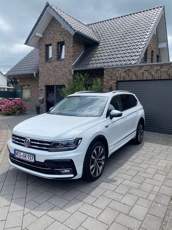 Weiß Gebraucht 2021 VW Tiguan Allspace SUV | 29.990 € (Guter Preis) - Bild 1/4