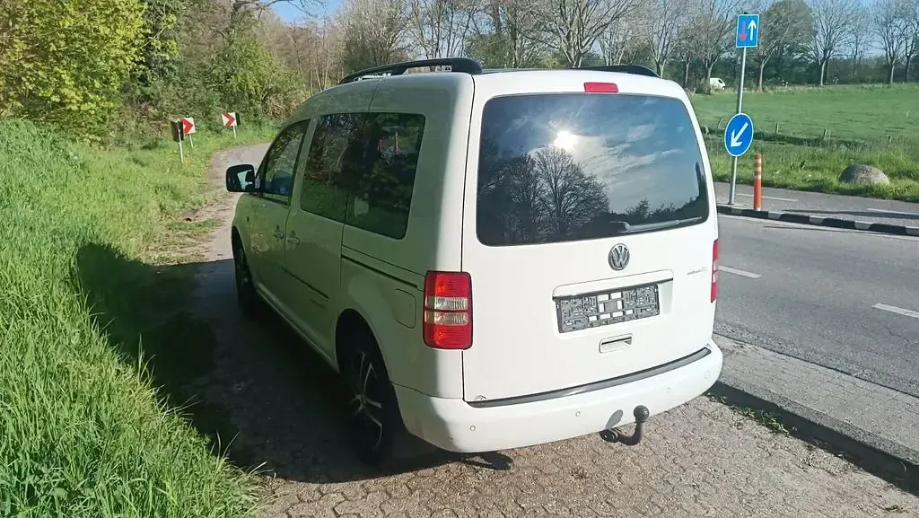 Gebraucht VW Caddy Edition 105 PS (77 kW) 2015 Weiß Van / Kleinbus