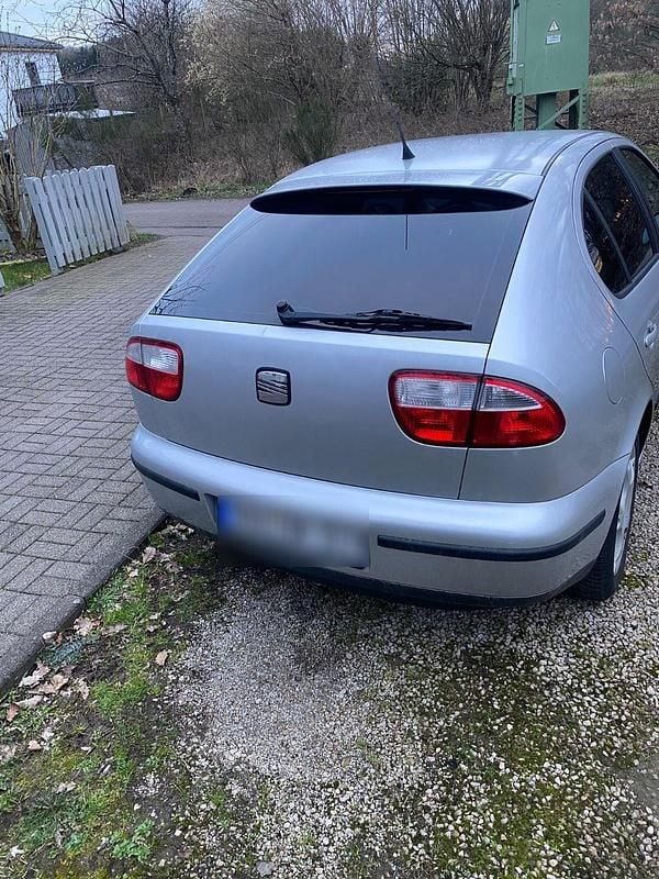 Gebraucht Seat Leon 105 PS (77 kW) 2004 Silber Kleinwagen