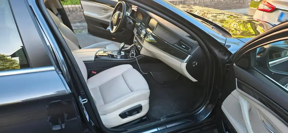 Second-hand BMW 525 218 CP (160 kW) 2015 Andere farben Break