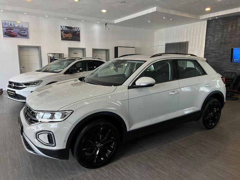 Grau Gebraucht 2022 VW T-Roc SUV | 24.985 € (Etwas zu teuer) - Bild 1/4